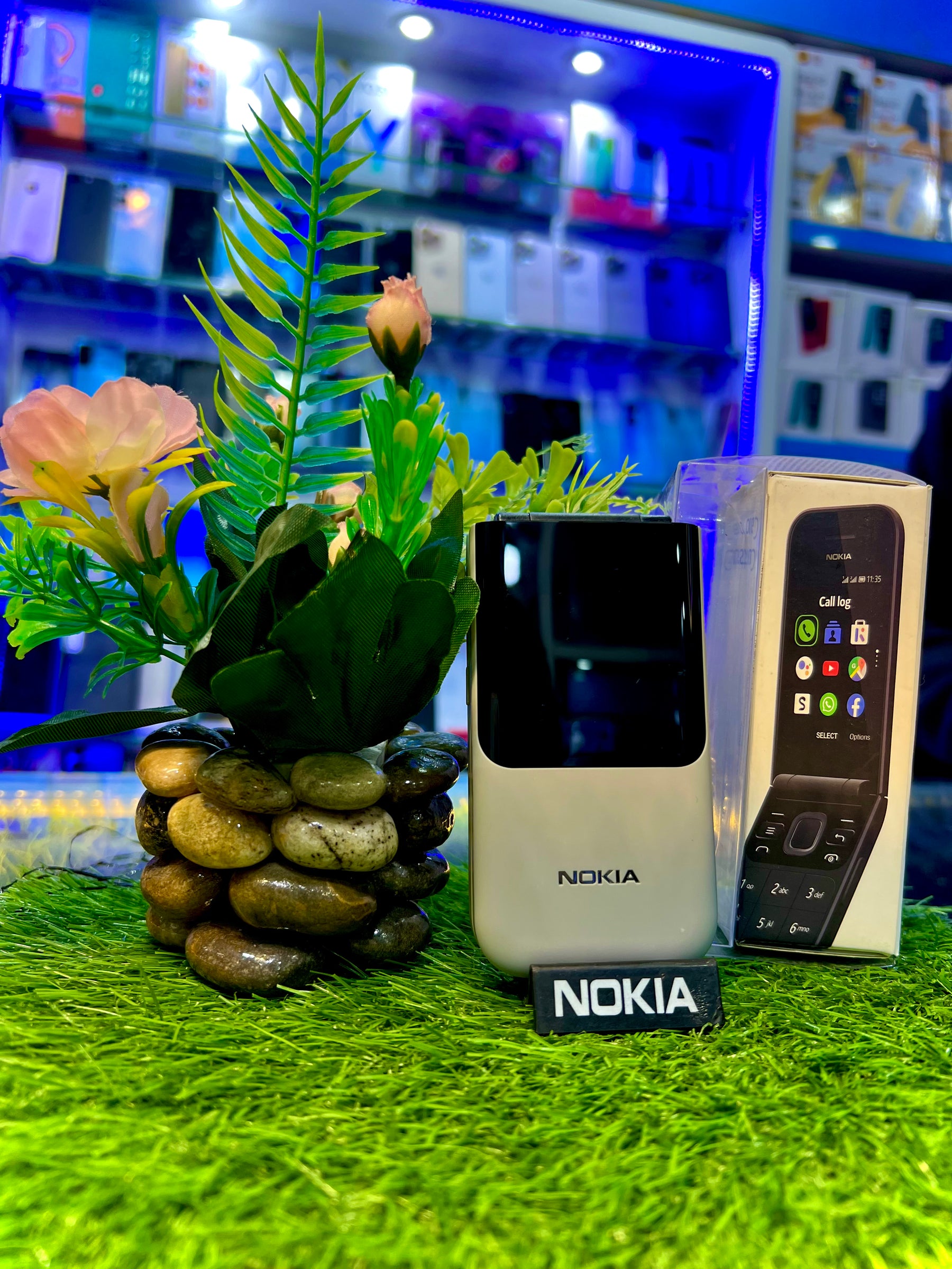 Nokia 2720 Flip