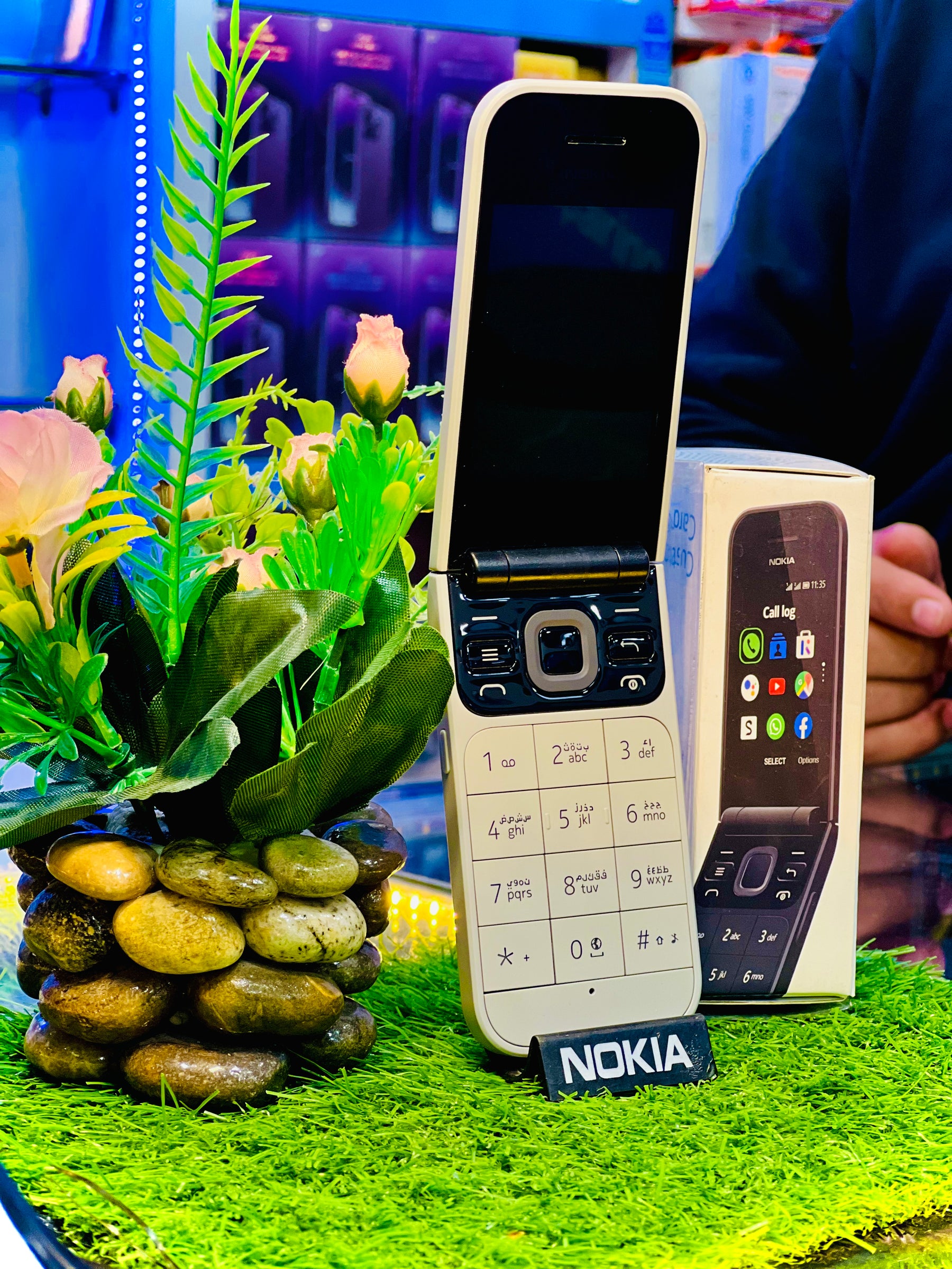 Nokia 2720 Flip