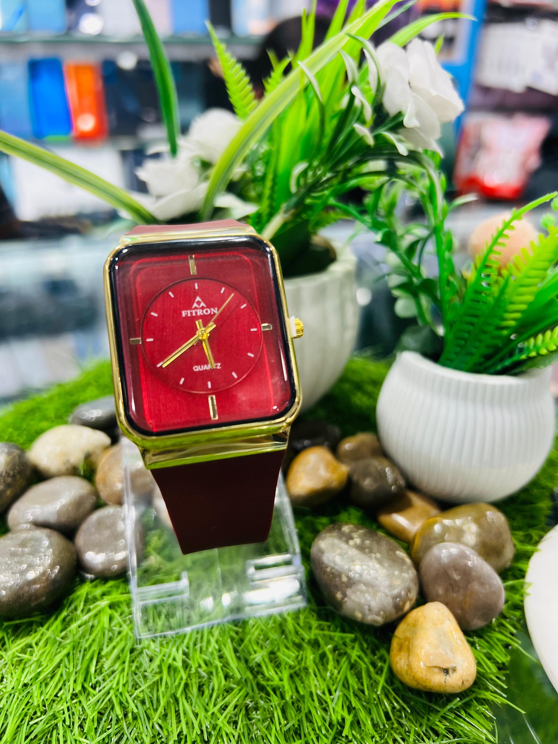 Elegant Fitron Quartz Watch✨