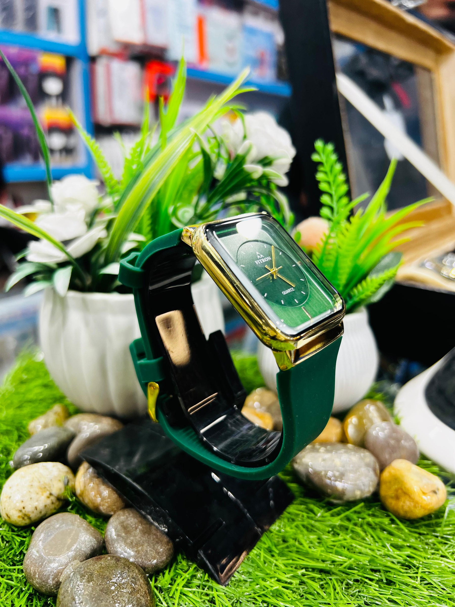Elegant Fitron Quartz Watch✨