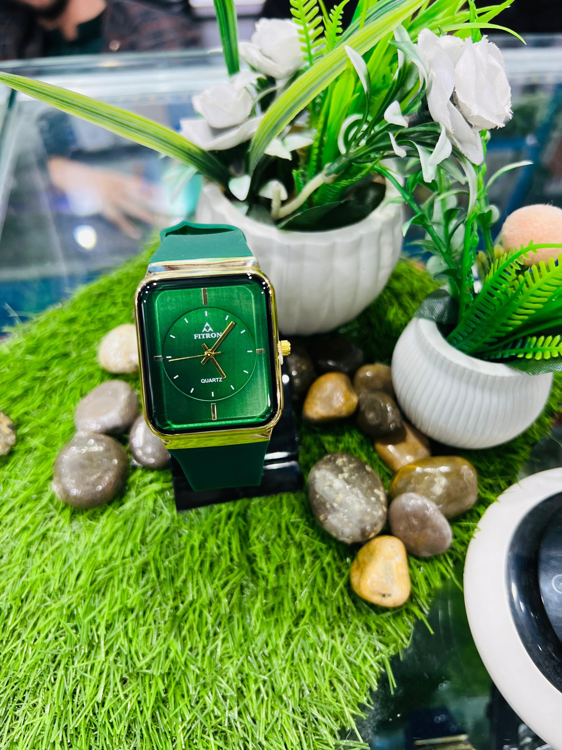 Elegant Fitron Quartz Watch✨