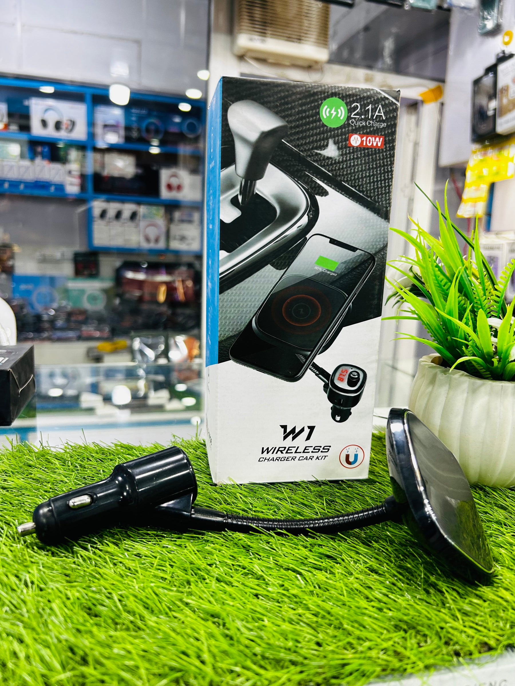 W1 Wireless Charger Car Kit – 10W Fast Charging & FM Transmitter
