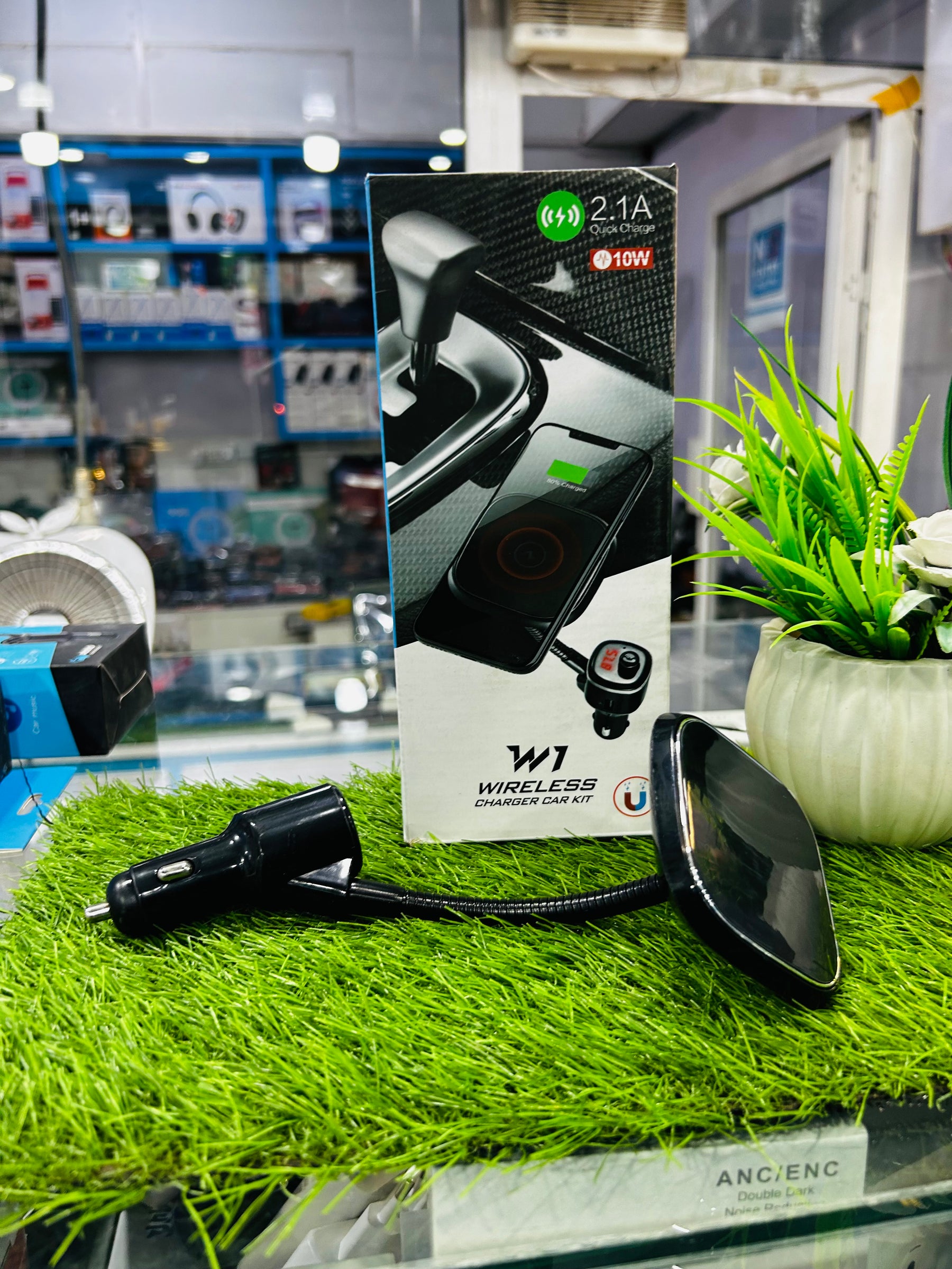 W1 Wireless Charger Car Kit – 10W Fast Charging & FM Transmitter