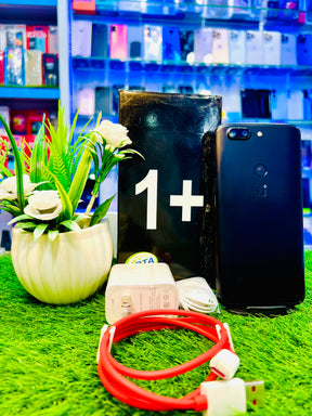 OnePlus 5T